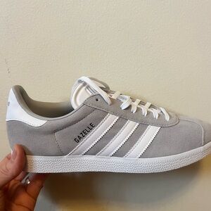 Adidas Originals Suede Gazelle - Women’s size 9